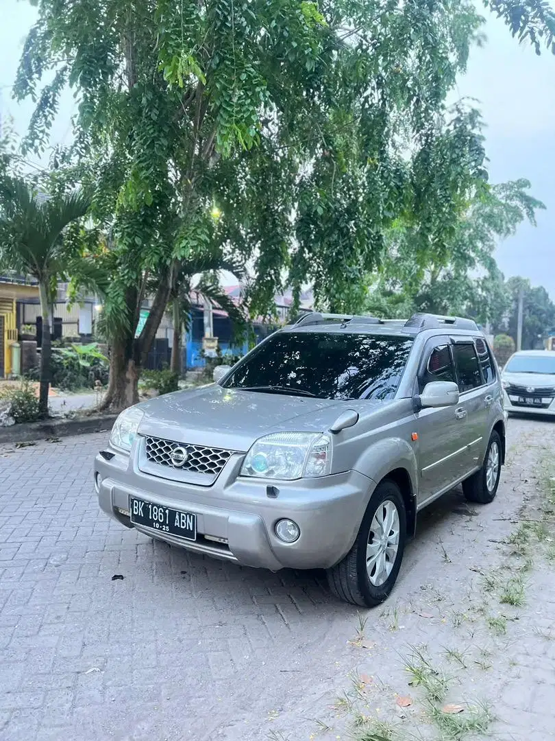 NISSAN XTRAIL 2.5 XT A/T 2005 LIVINA