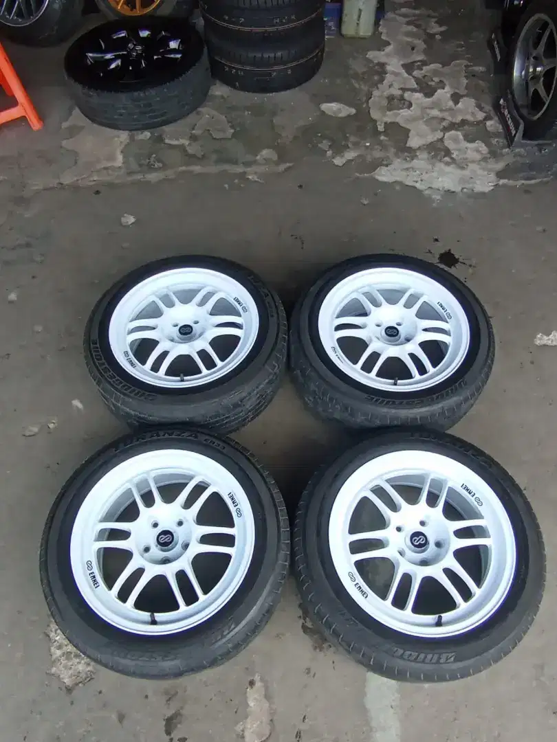 Velg rpf1 r17 5x114 lbr8 et35 sepaket ban