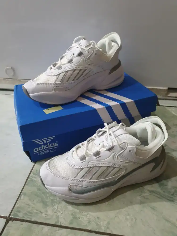 Sepatu adidas ozmorph size 36