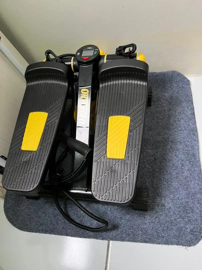 Mini stepper LCD display (walking stepper)