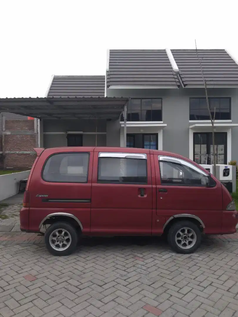 Daihatsu zebra espass 96 nopol W