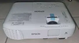 Proyektor epson