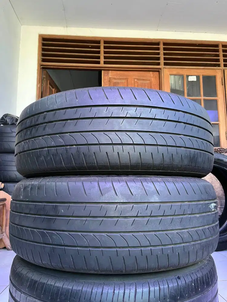 Ban Bridgestone Dueler H/L 235 55 r20 2pcs