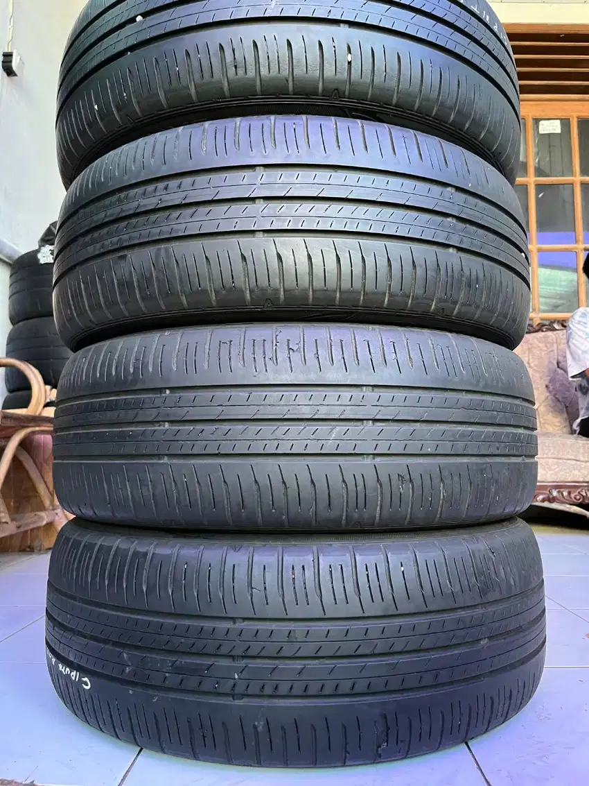 Ban dunlop Enasave EC300+ 205 55 r17 4pcs
