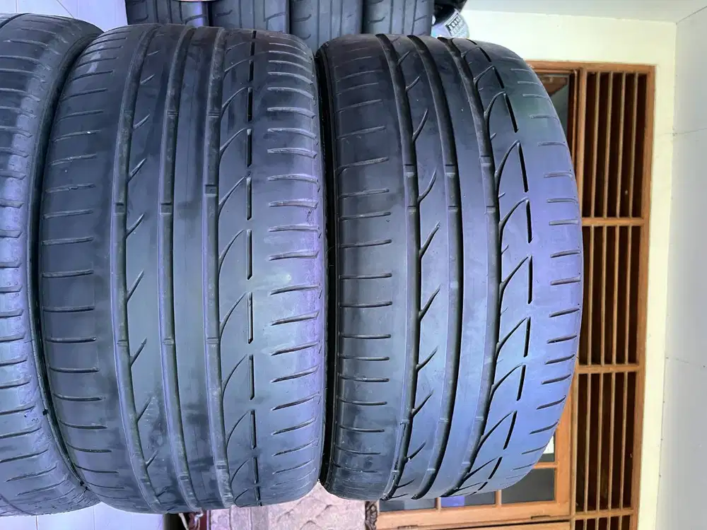 Ban Bridgestone Potenza S001 255 35 r19 2pcs