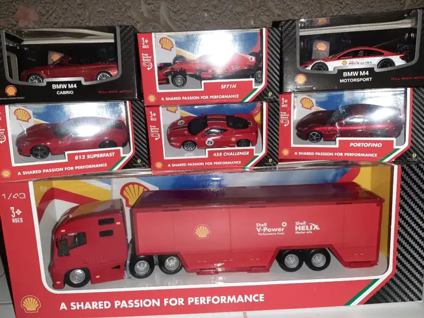 Diecast Ferrari & bmw