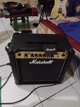 Ampli marshall MG 15R