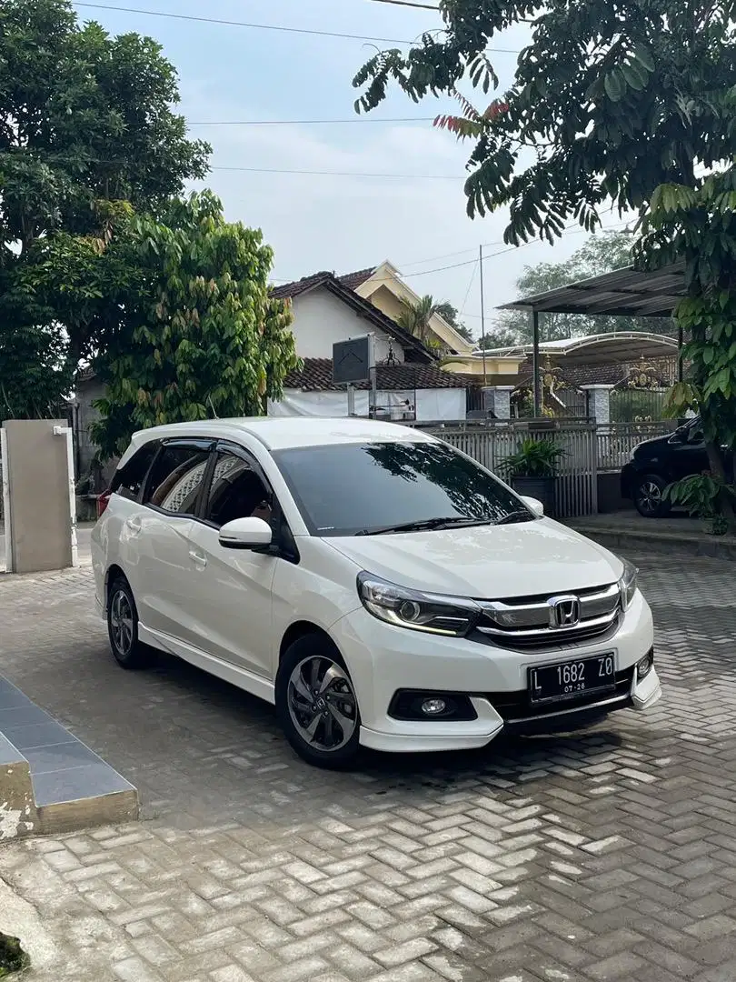 Mobilio E CVT metic