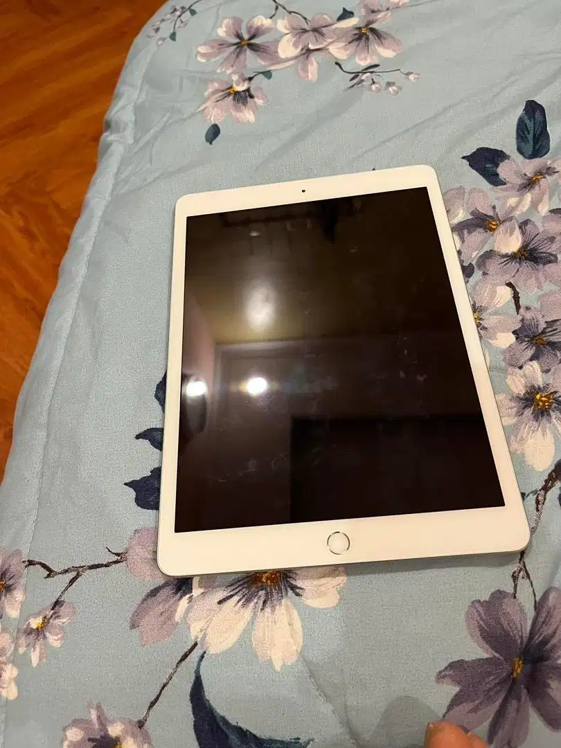 Apple iPad 8th Gen Ex-Inter