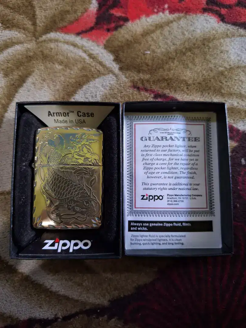 Korek Api Zippo Ikan Koi