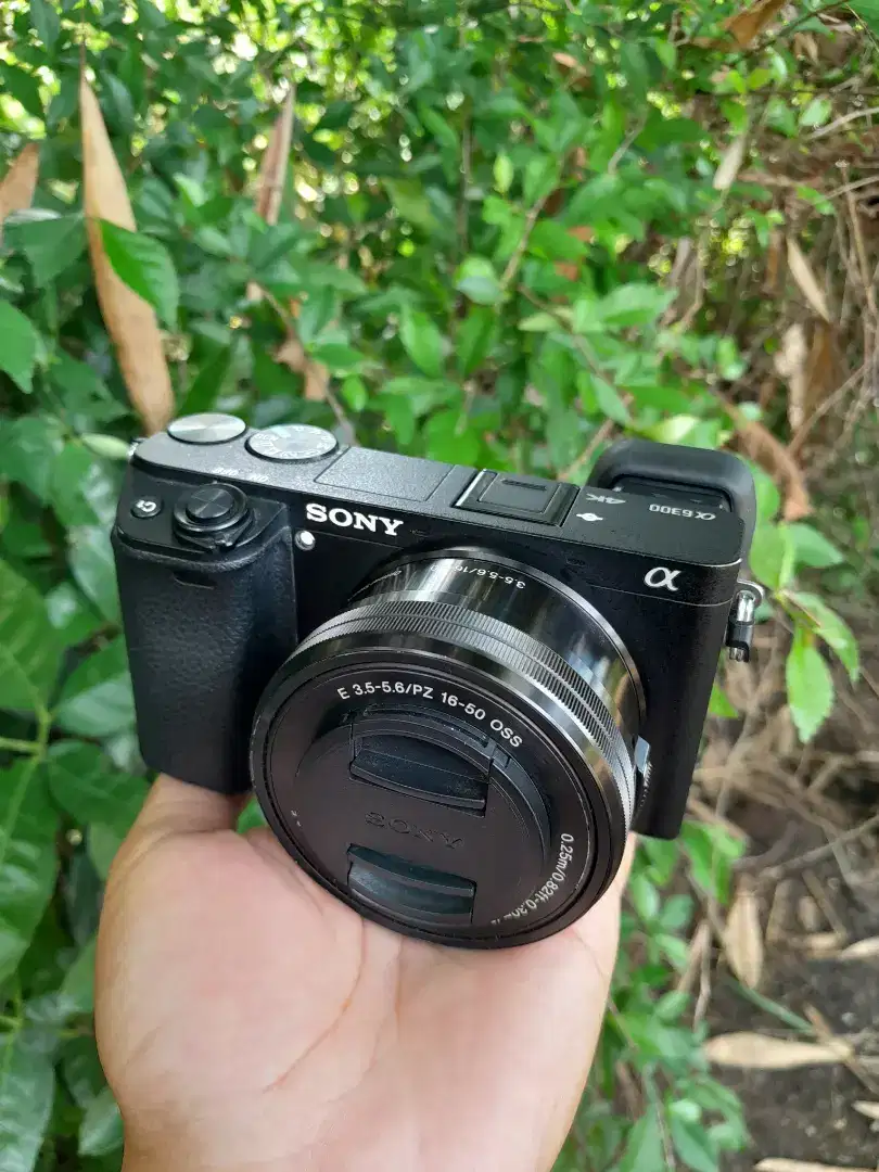 Kamera sony a6300 lensa kit mulus sc 10k