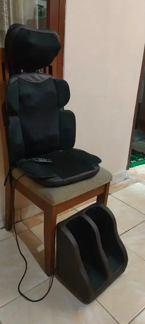 Kursi pijat asik
