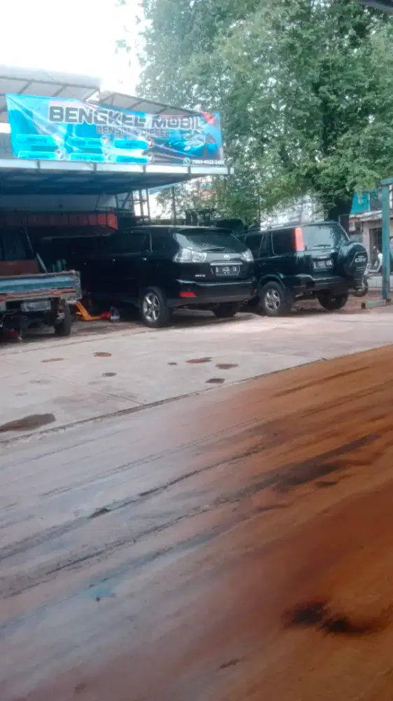 Dibutuhkan mekanik mobil/helper