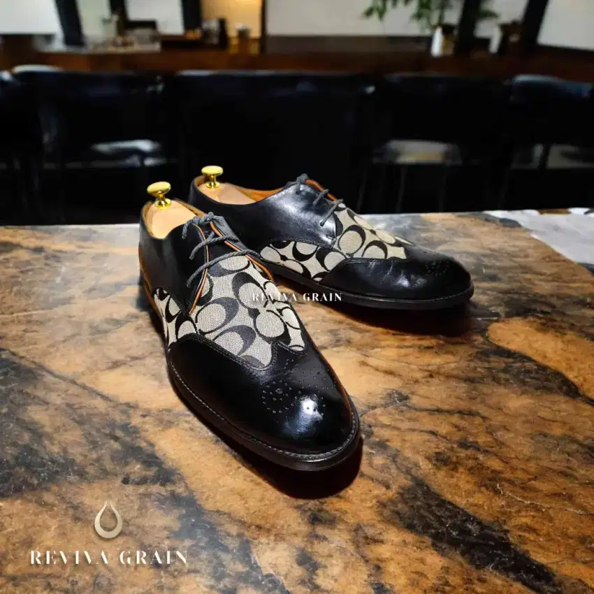 Sepatu Kulit Pantofel 43 Coach Melvin Medallion Wingtip Derby