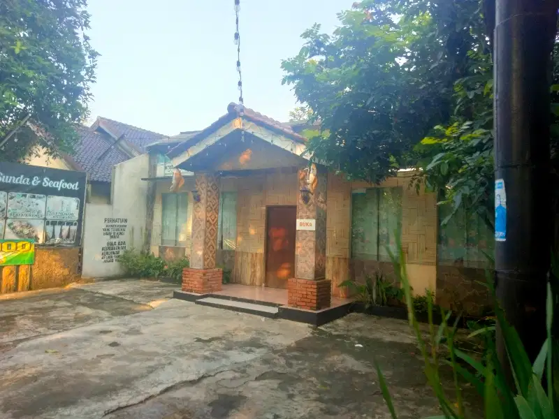 Jual Murah BU Tanah Runah makan saung 300 m jl grogol depok