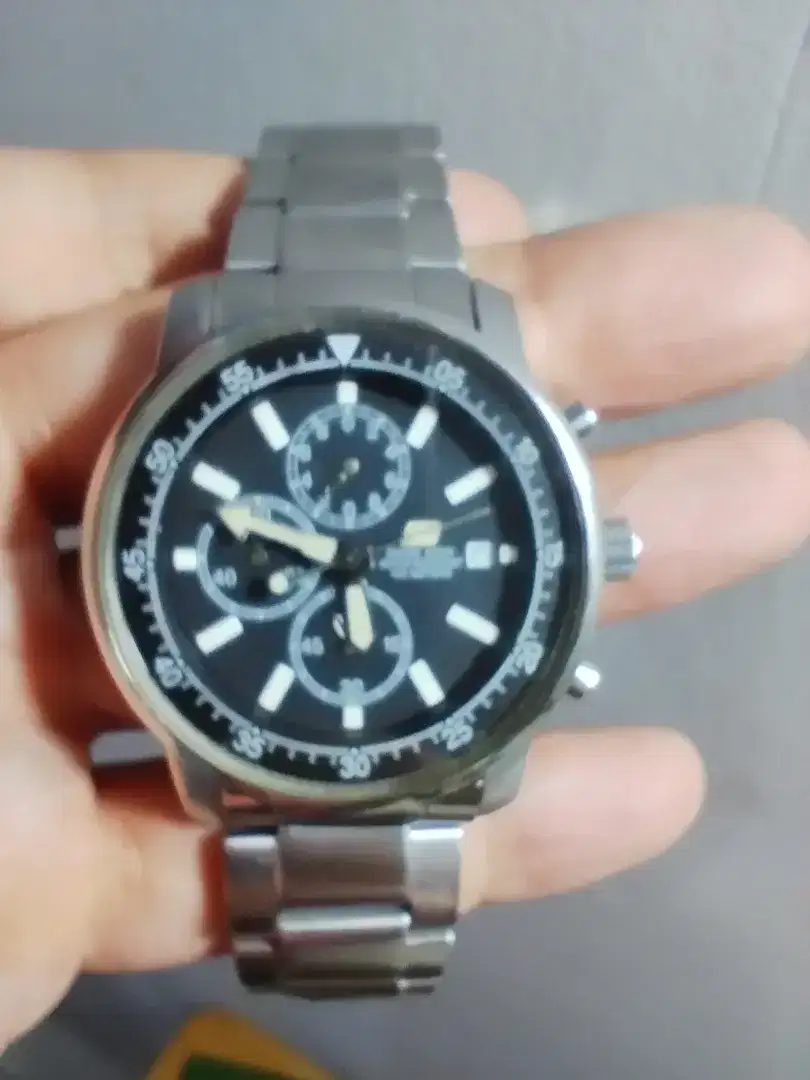 Jam Swiss army chronograph