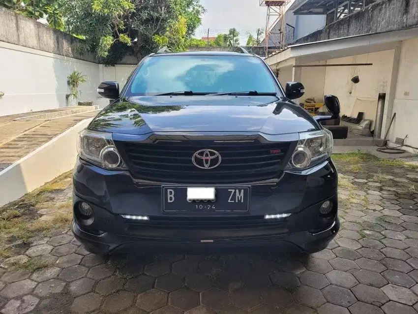 Toyota Fortuner 2.7 TRD Bensin thn 2014