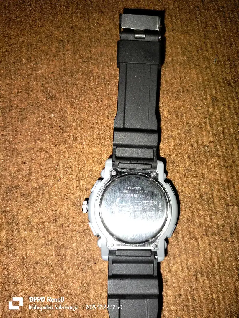 Jam tangan baru