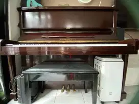 Dijual Cepat Piano Klasik Akustik Upright GERSHWIN Seri 38698 Jepang.