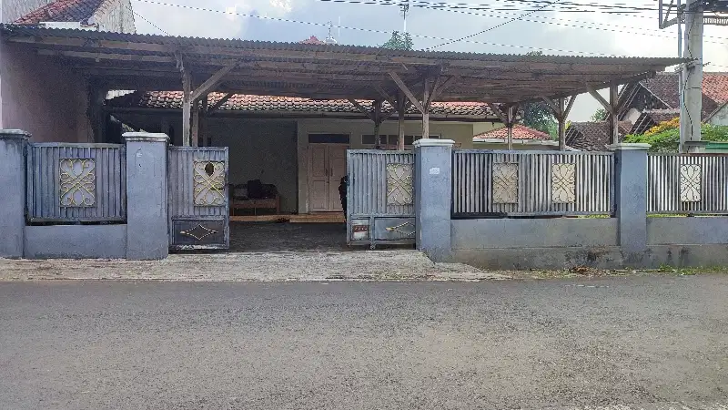 DIJUAL RUMAHH KEDUNGARUM PINGGIR JALAN