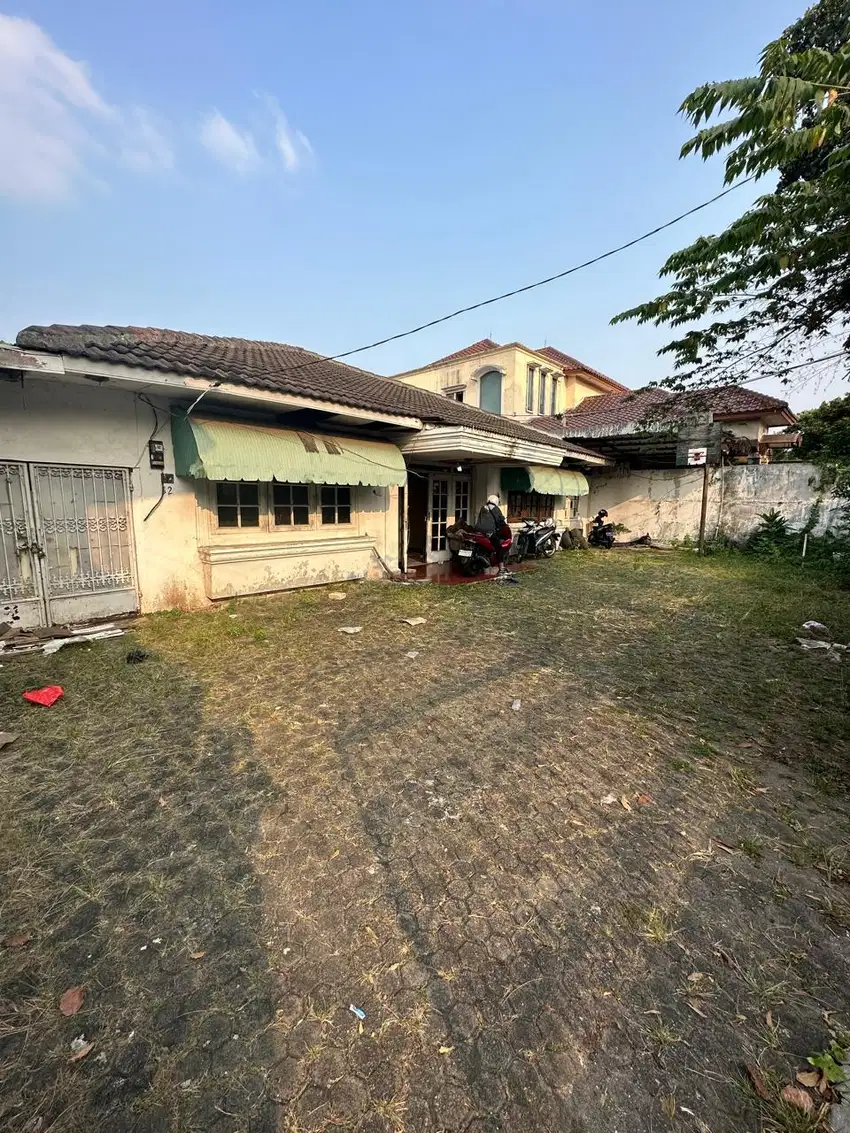 Rumah Hitung Tanah Akses Dekat Tol di Perdatam Terusan Ciledug Jaksel