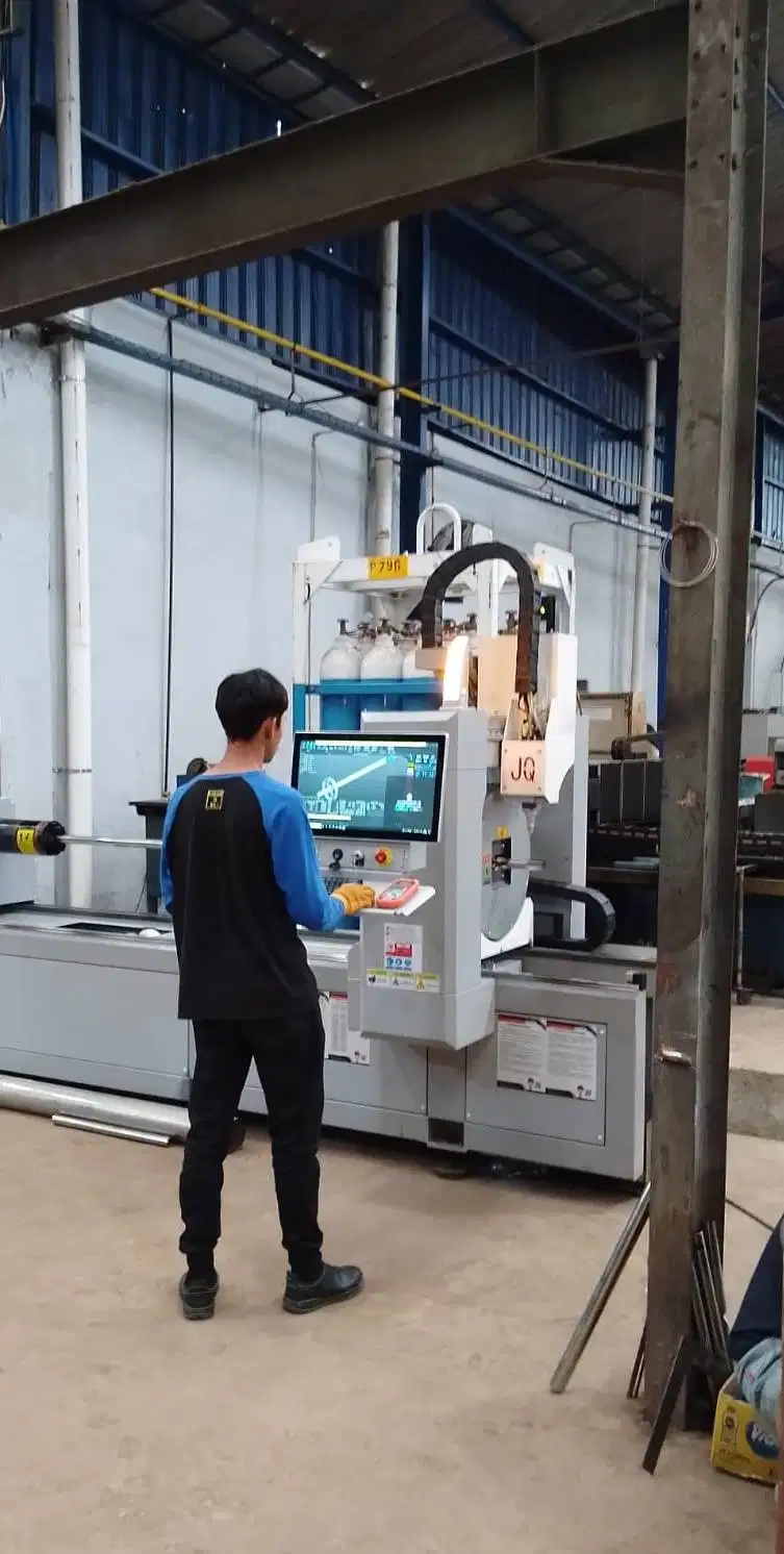 OPERATOR MESIN CNC LASER