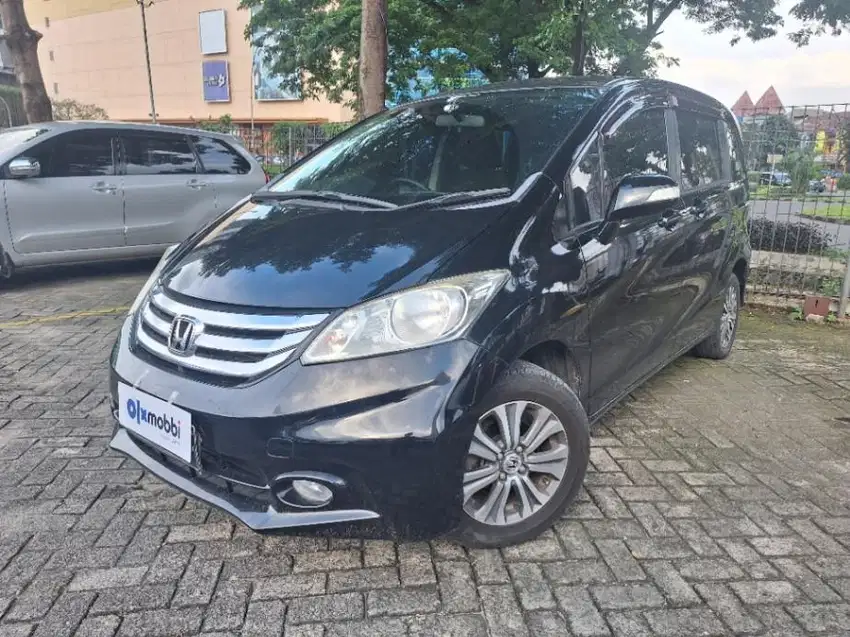 TDP 18JT Honda Freed 1.5 E Bensin-AT 2014 Hitam