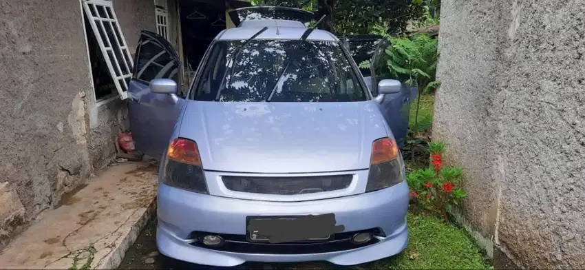 Honda Stream 2.0