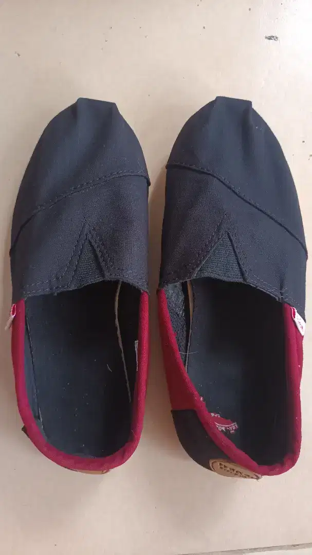 Sepatu Wakai kondisi layak pakai