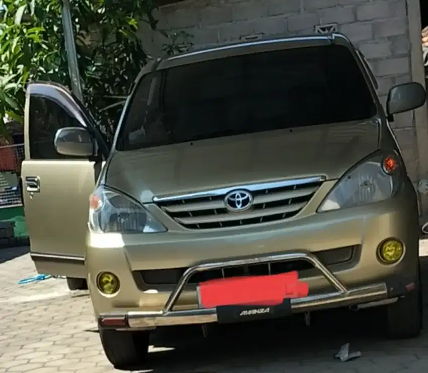 Avanza tipe e tahun 2005