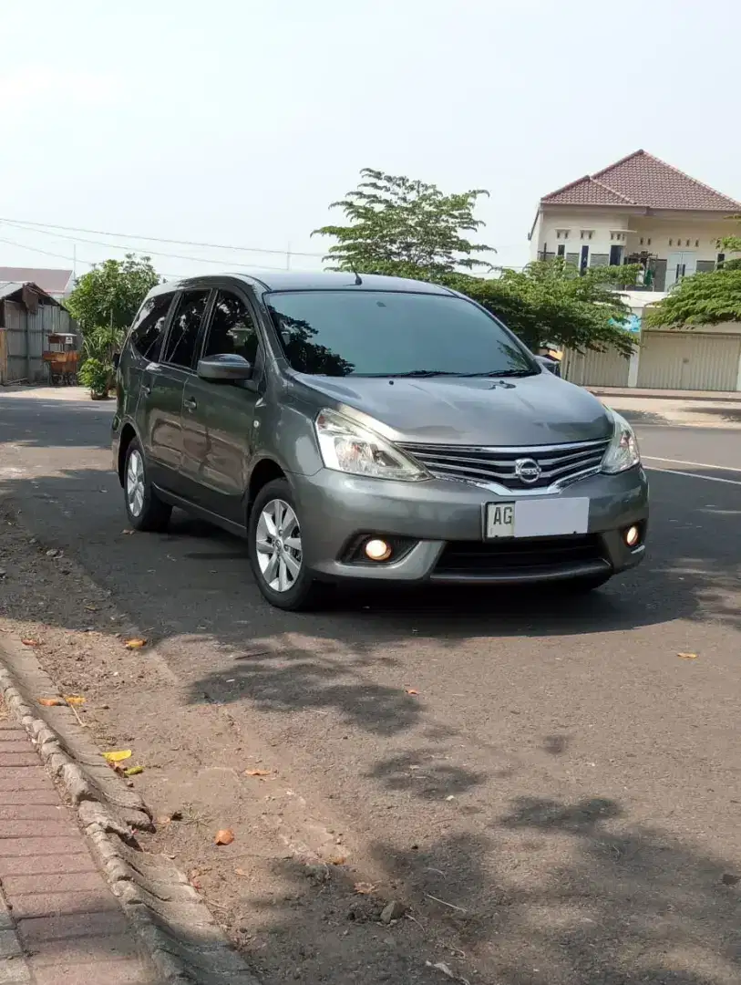 GRAND LIVINA 1.5 XV AT 2013 #duniamobil Siap Pakai, Kredit DP Minim