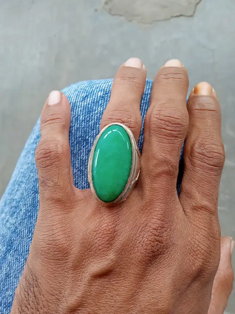 Cincin batu natural giok China jumbo