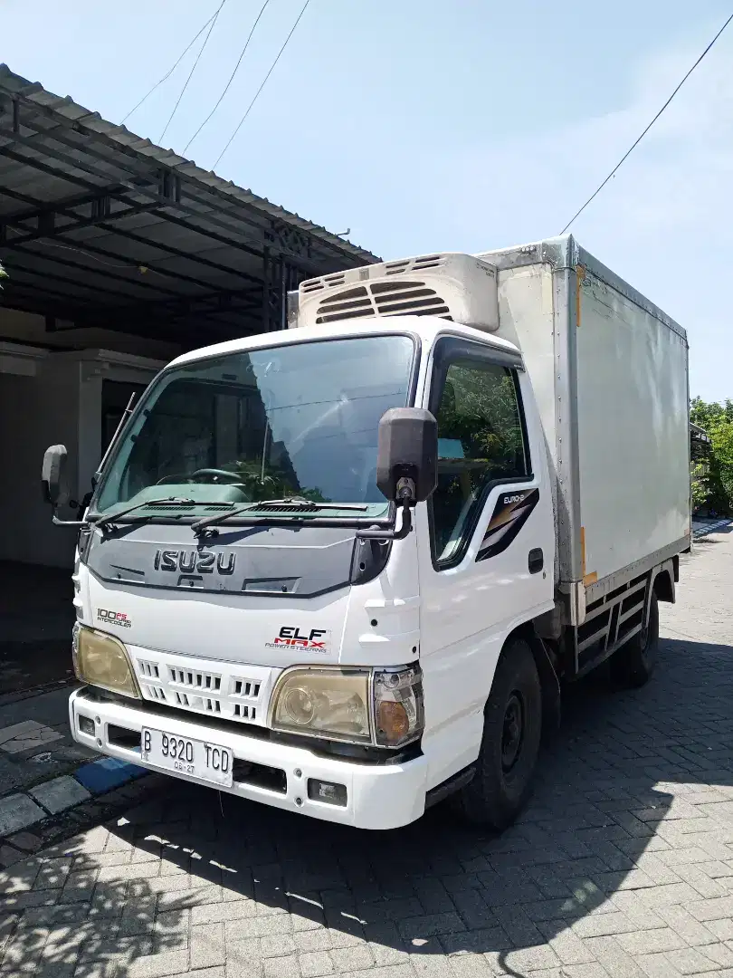 Isuzu Elf Box Pendingin