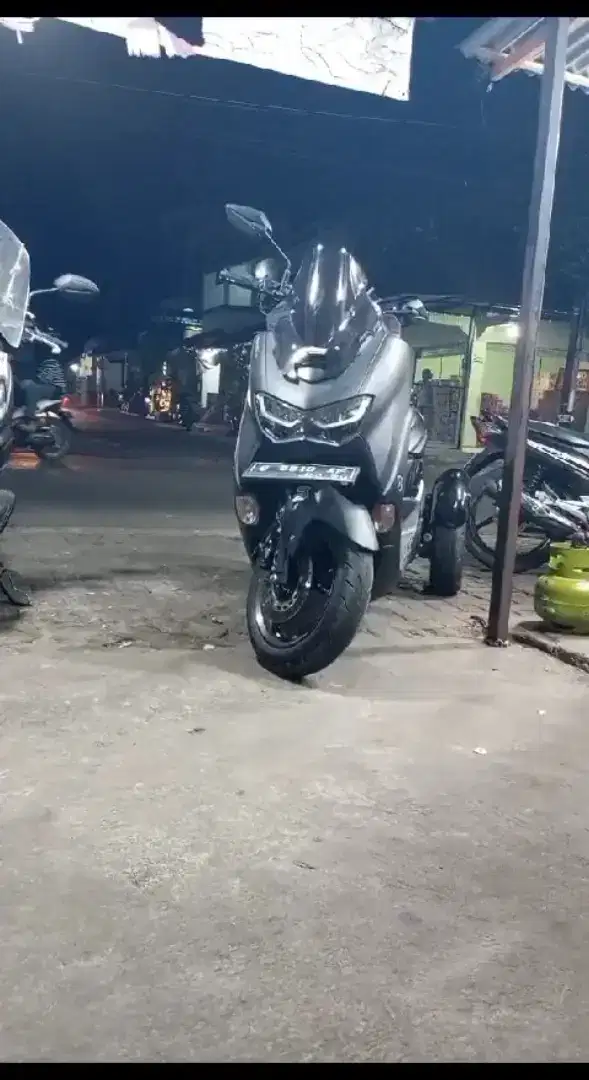 Motor custom modif roda 3 Yamaha Nmax