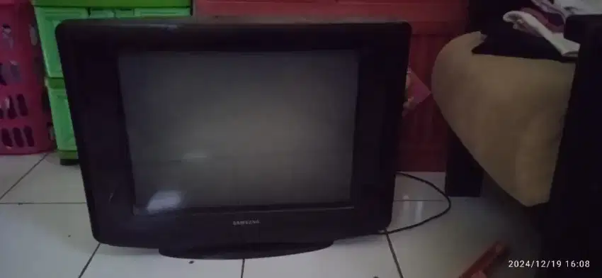 Jual TV Tabung Samsung 21