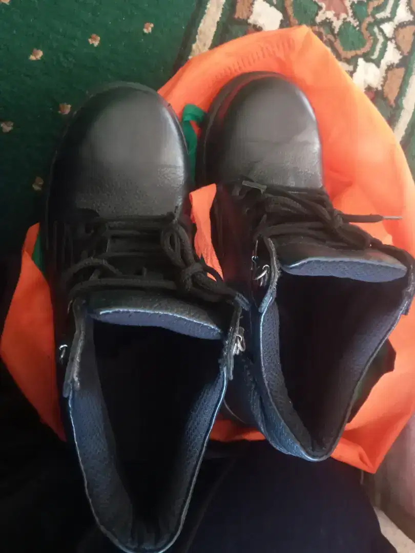 Jual sepatu boot hitam kulit