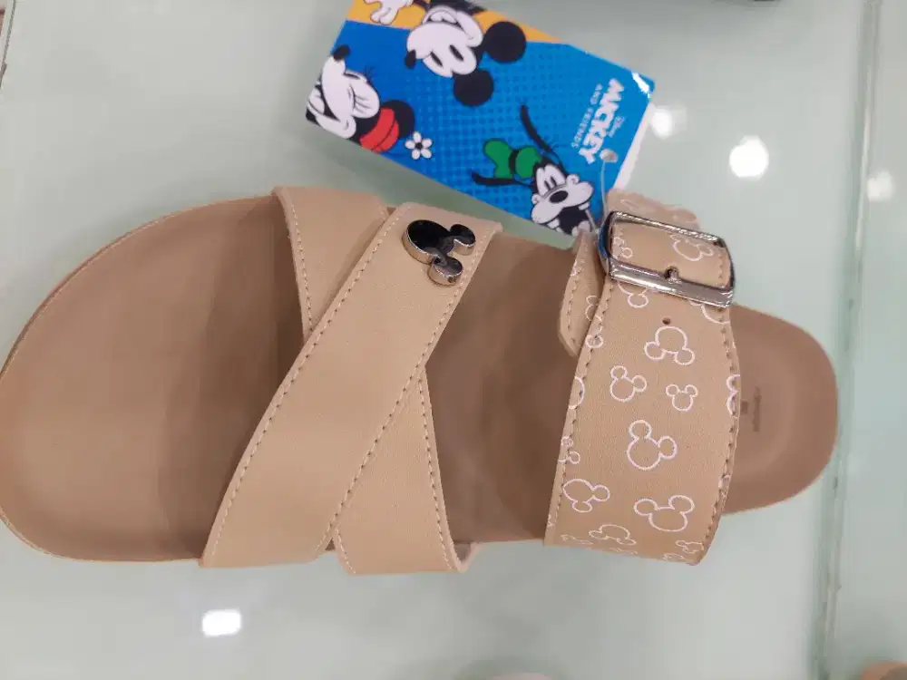 Sandal Disney Nevada