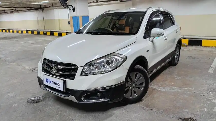 Pajak Panjang TDP 7JT Suzuki SX4 1.5 Cross Road Bensin-AT 2016 Putih