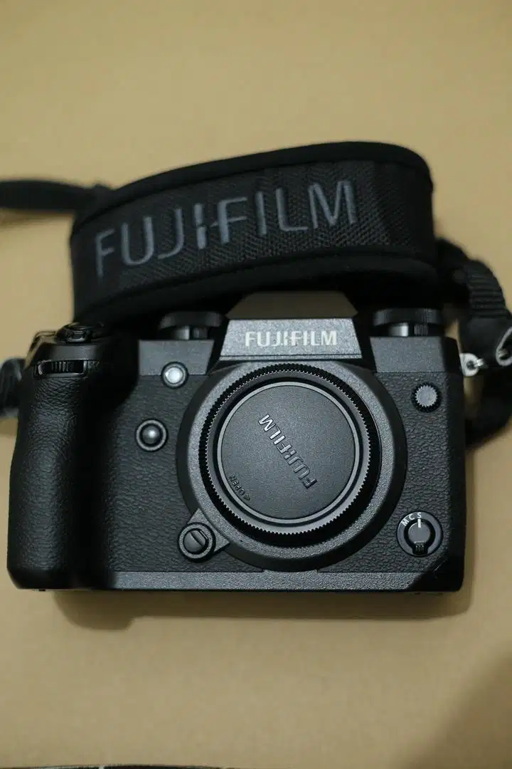 FUJI FUJIFILM XH1 X-H1 FULLSET GARANSI ON FFID NOV 2025