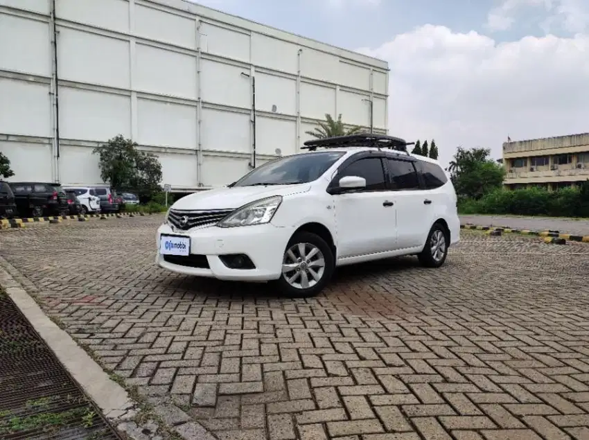 Pajak Hidup TDP 6,JT Nissan Grand livina 1.5 SV Bensin-AT Putih 2016