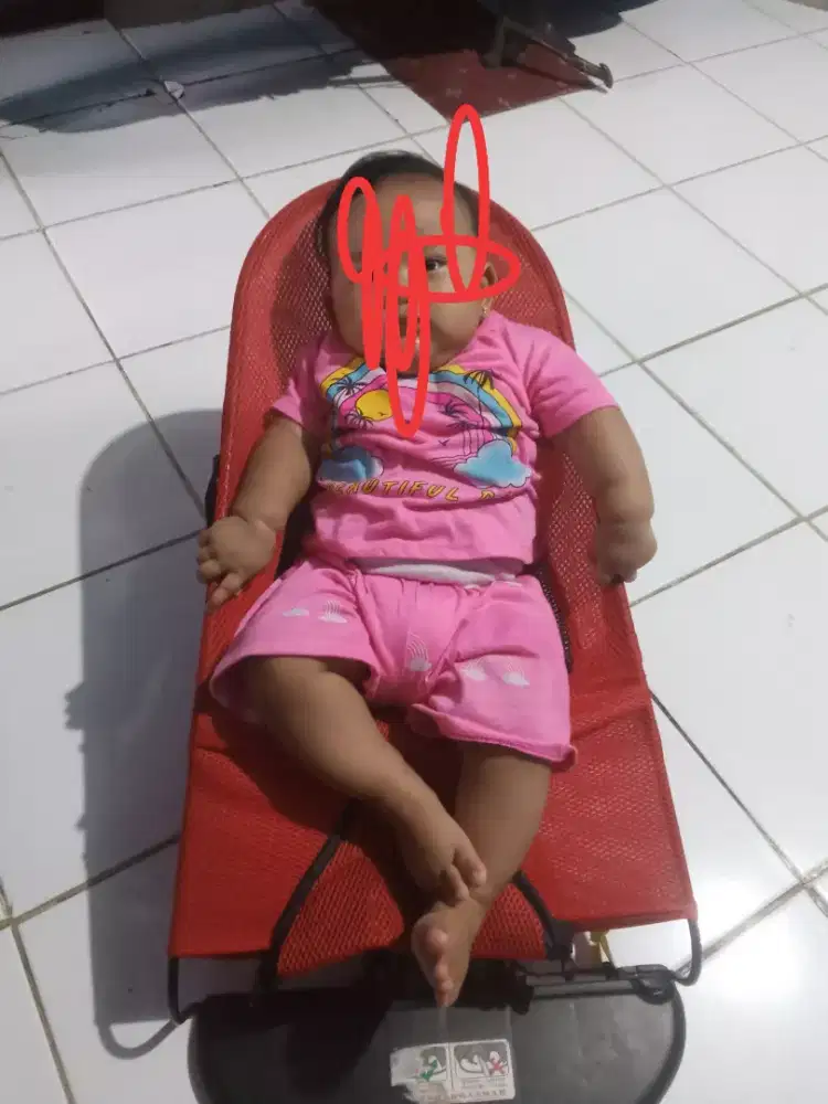 Kursi goyang buat bayi