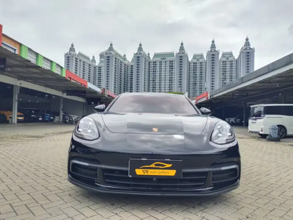 Porsche Panamera 4S Nik 2018