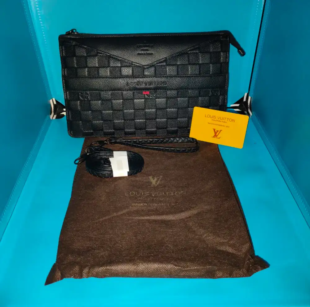Clutch LV fullblack