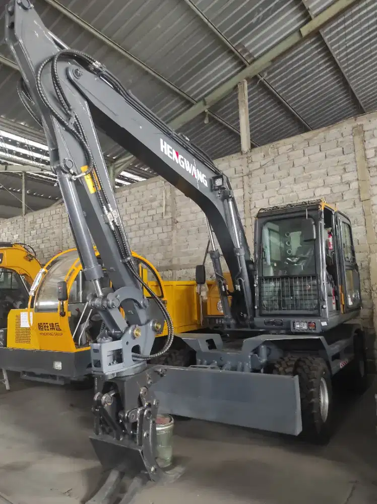 Wheel excavator hwl120