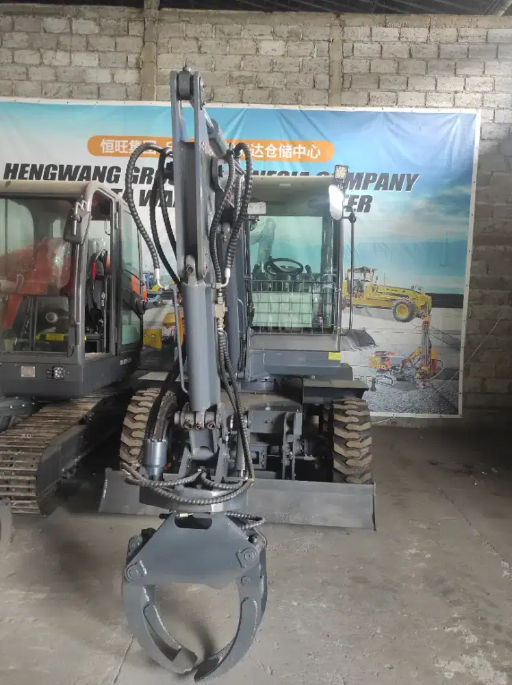 Wheel excavator mini hwl40