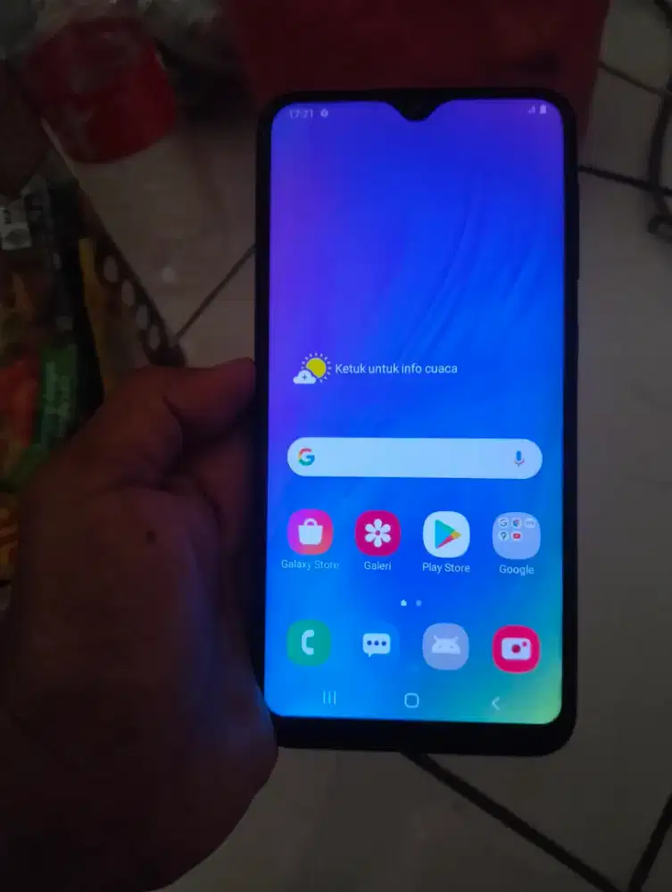 Samsung M10  ram  2/16  minus ada titik putih tp aman normal nokendala