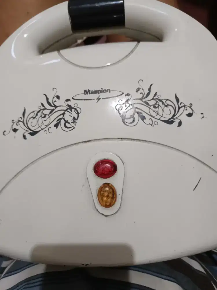 Toaster/ pemanggang roti merk maspion