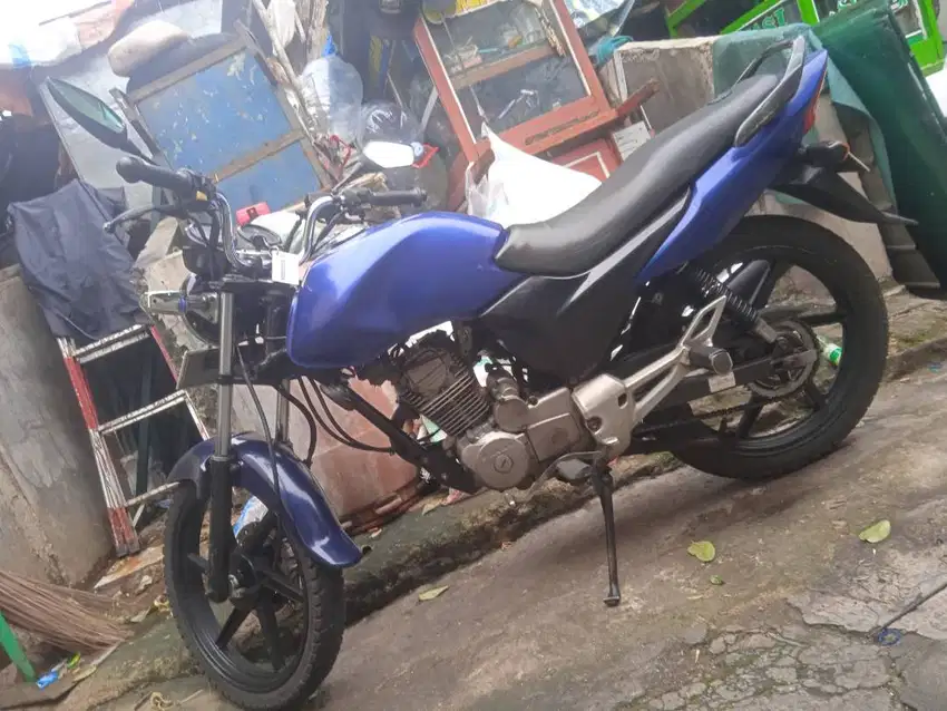 Megapro Primus biru