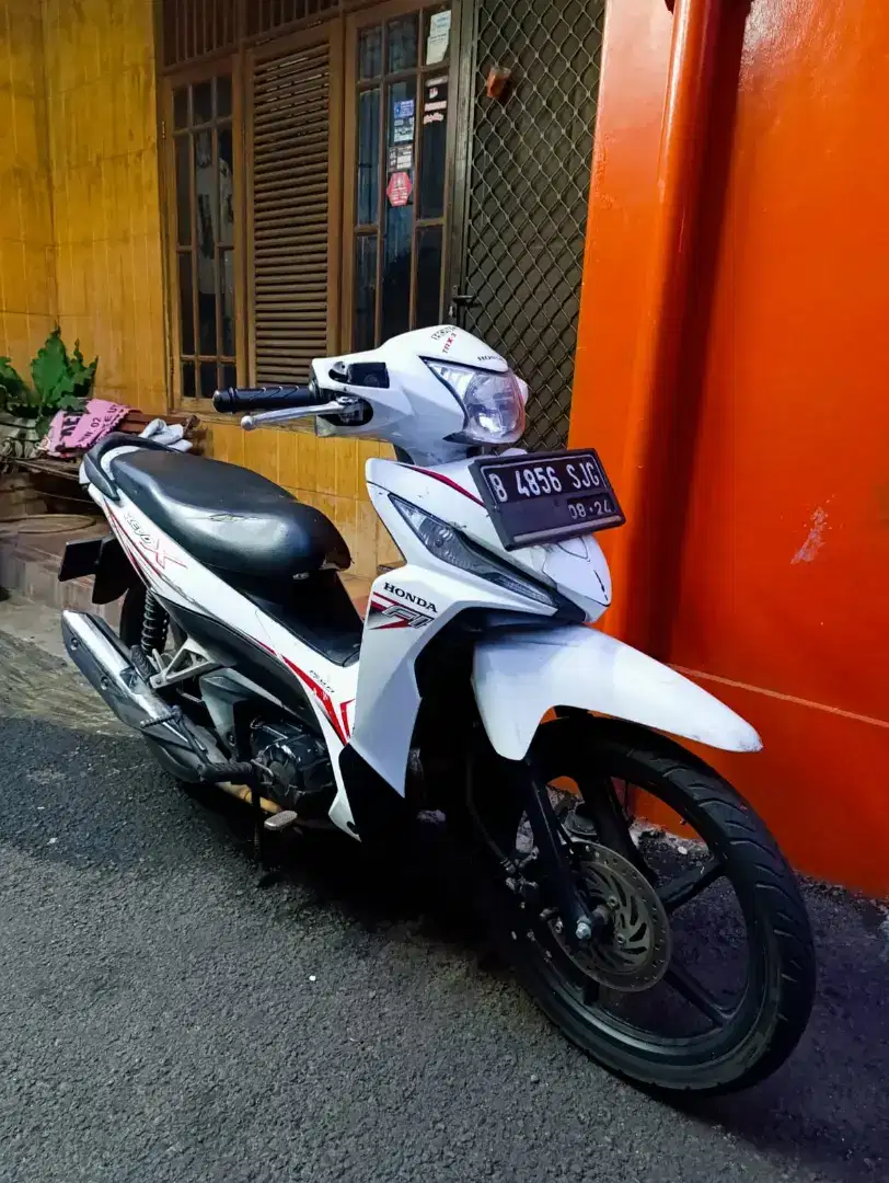 Honda Revo X Tahun 2019 Surat Lengkap