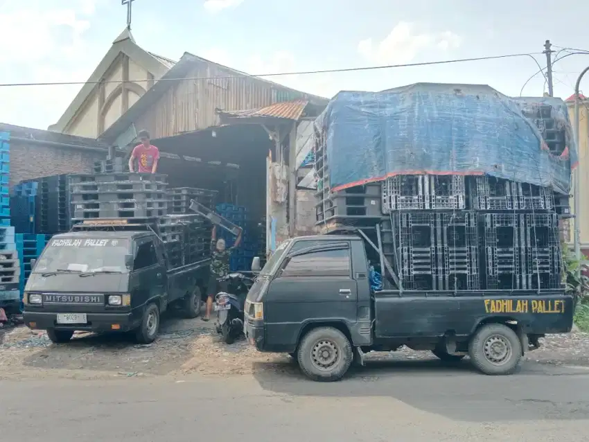 Supplier pallet plastik bekas murah palet plastik baru siap pakai